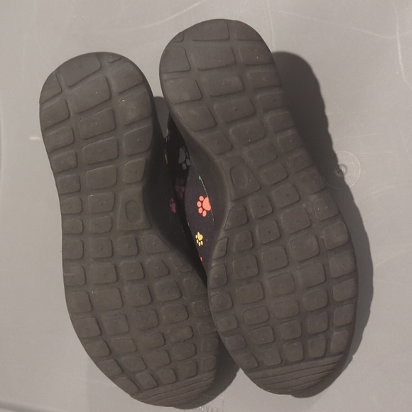 Rainbow Paw Print Sneaker Size 7 - Picture 5 of 7